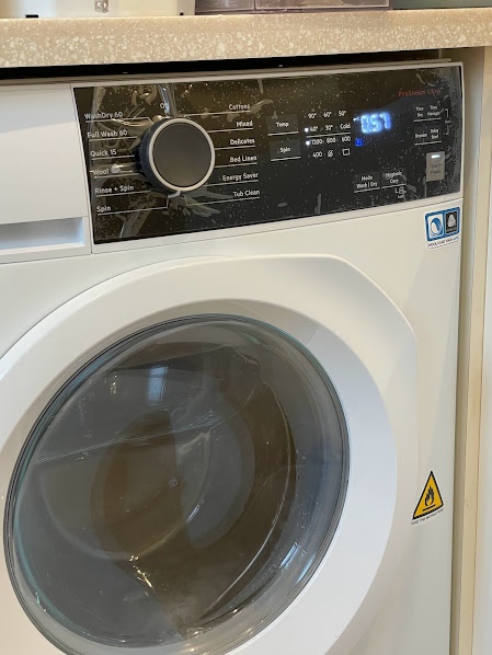  AEG 全自動洗濯乾燥機 AWW8024D3WB￥429,000